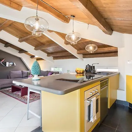 Exclusive Views From A Sunny Attic Apartment! Apartment Rome