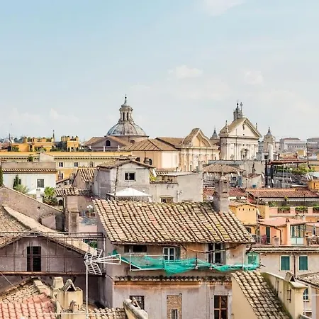 Exclusive Views From A Sunny Attic Apartment! Rome