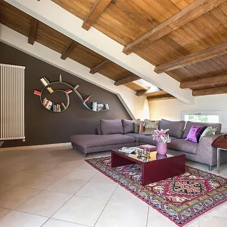 Exclusive Views From A Sunny Attic Apartment!