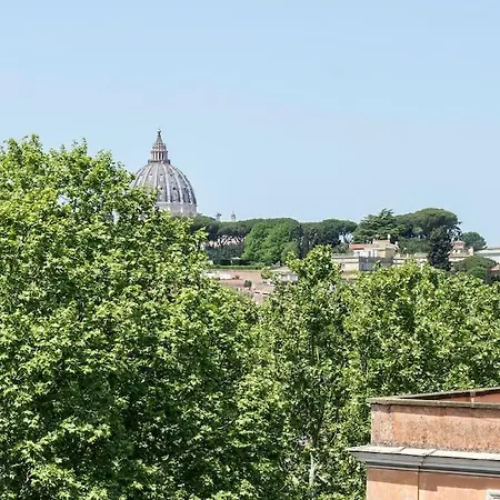 Apartment Exclusive Views From A Sunny Attic Apartment!